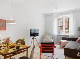 Scandi Luxury Renovated Central Access