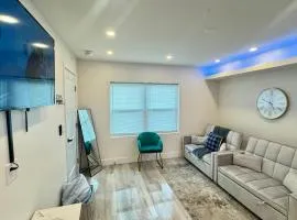 Wavecrest Retreat Near Strip & Beach