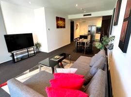 Perfectly Located Modern Apartment - Canberra CBD, Hotel in Canberra