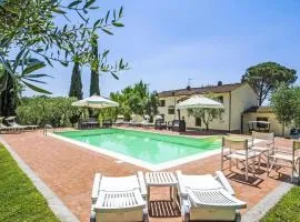 Villa Villa Beboli per 18 pax by Interhome