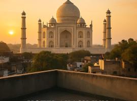 Hotel Akash Inn Agra I 200 m From Taj Mahal, hotel v destinaci Agra
