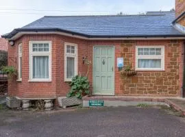 Foxgloves -Cosy Retreat in the Heart of Hunstanton, Crabpot Cottages