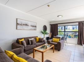 The Sandown 178 by CTHA, hotel in Parklands