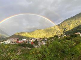 Freestyle House Hostel，位于Lligua的酒店