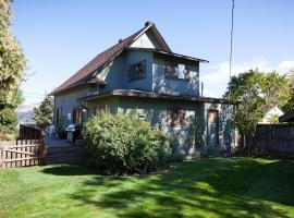 Heartbreak 30 day minimum, hotel in Hood River