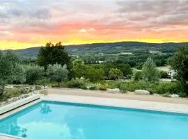 Le Baiser du Soleil - Piscine Privée