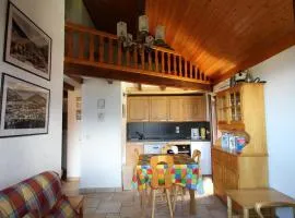 Appartement cosy 6 pers. au pied des pistes, balcon sud-ouest, proche centre, ski-in/ski-out - FR-1-572-155
