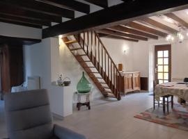 Grande Maison à la Campagne, hotel in La Saulsotte