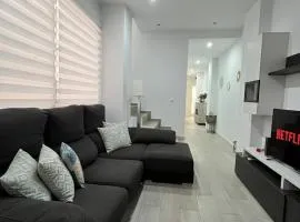 Casa moderna en Manises con 2 terrazas