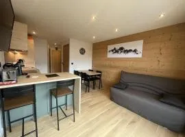 Charmant Studio-Cabine 4 pers, Centre-Village, Balcon Ouest, à 600m des Pistes - FR-1-572-281