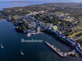 2 Harbour View, hotel in Roundstone