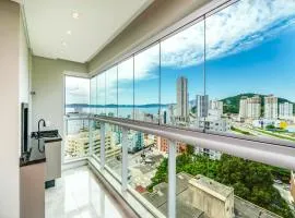 Com garagem e vista mar em Itapema SP8184