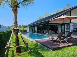 913 Luxury Pool Villa Khaolak
