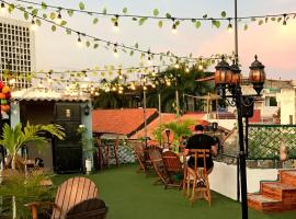 Casa Mamá Waldy Hostel، بيت ضيافة في كارتاهينا دي اندياس