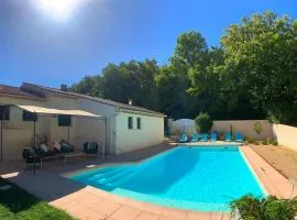 Charmante villa avec piscine à 8 minutes d'Uzès