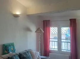 Duplex de charme avec terrasse au coeur du village