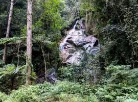 Cabana romântica com vista na serra VST033