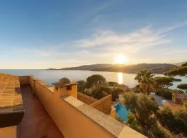 WELCOME RIVIERA - ATTICO SAN FAUSTINO 165 mq più 110 mq di terrazza- IN VILLA 700 ,VISTA MARE STREPITOSA-100 m dalla spiaggia-PARKING ESCLUSIVO