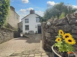 Hundy Cottage