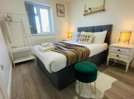 Modern & Cosy 2-Bed Apartment Near NEC, Airport & JLR!，位于伯明翰的酒店