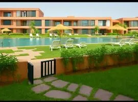 Appartement moderne et spacieux avec terrasse et piscine au Noria Golf