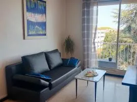 Bel appartement calme proche centre