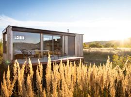 Glamping Jezeroooo Lipence, khách sạn ở Prague