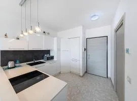 Garda Si Lake View With Pool