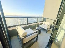 Gale Hotel - Luxury Condo On the High