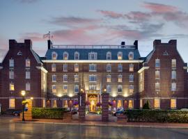 Hotel Viking, hotell i Newport