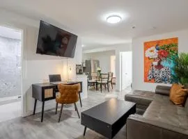 Stylish 3BR in Montreal Village