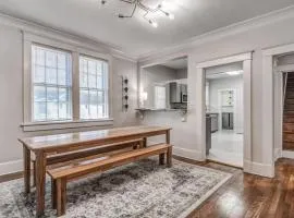 Near Rhodes College & Downtown! The Rolling Stone