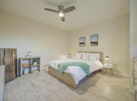 Private Room with Private Entrance, ξενοδοχείο στο Χόλιγουντ