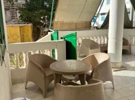 Cozy airconditioned two bedroom apartments شقق فندقية مكيفة للإيجار