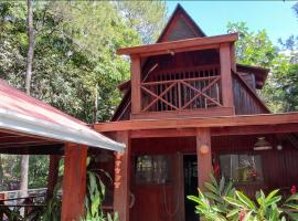 Wooden Paradise in Jarabacoa, ξενοδοχείο σε Jarabacoa