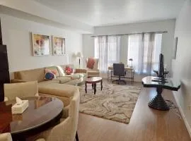 Casa luna Spacious Homes steps to downtown LosAngeles