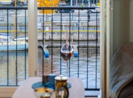 Riverside family-friendly Mini Penthouse, hotel em Trondheim