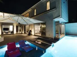 The Pool House Tokyo Bay