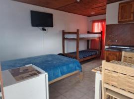 Cabañas Valle Encantado 2、Villa Quillinzoのホテル