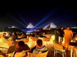 Pyramids & SphinX Hut HoteL