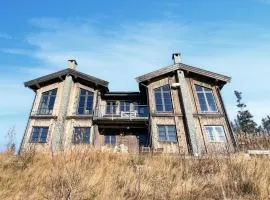 Stunning Home In Noresund With Sauna