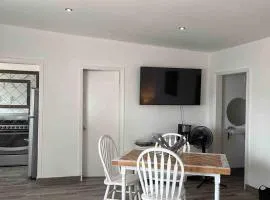 Studio 60- BEACH HOUSE