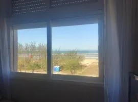 Beachfront apartment, exclusive view!