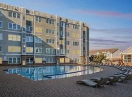 Modern Comfort and Resort Style Living Near CU