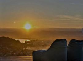 Stunning Sunsets & Views at Wonderful Wainui, ξενοδοχείο σε Gisborne