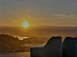 Stunning Sunsets & Views at Wonderful Wainui