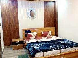 NEIL & NIAL Home Stay