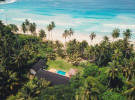 Villa Alamiah Mentawais, hotel v mestu Katiet