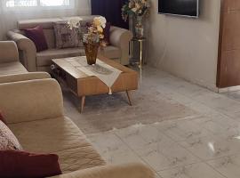 Myhouse, hotel in Ariana