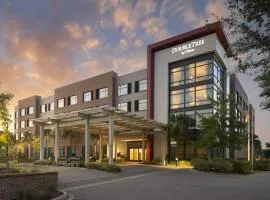 DoubleTree by Hilton Charleston Riverview